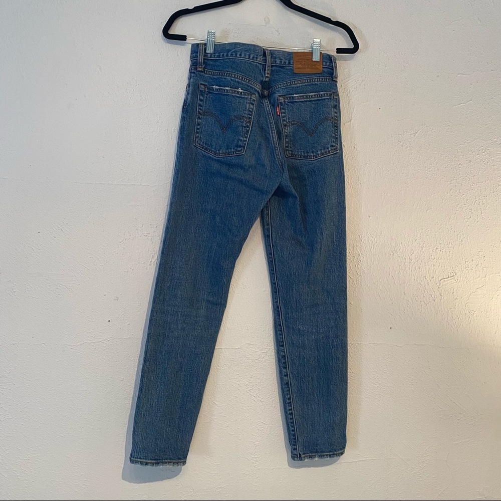 Levi’s Wedgie Jeans